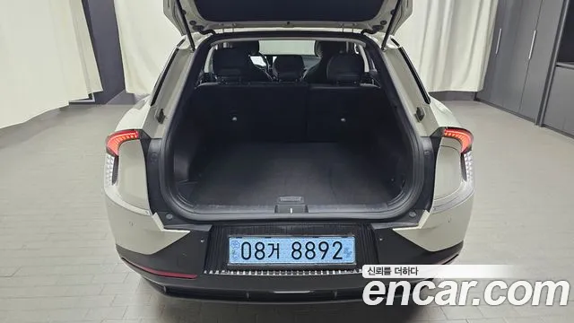 Kia EV6 — Фото автомобиля 17
