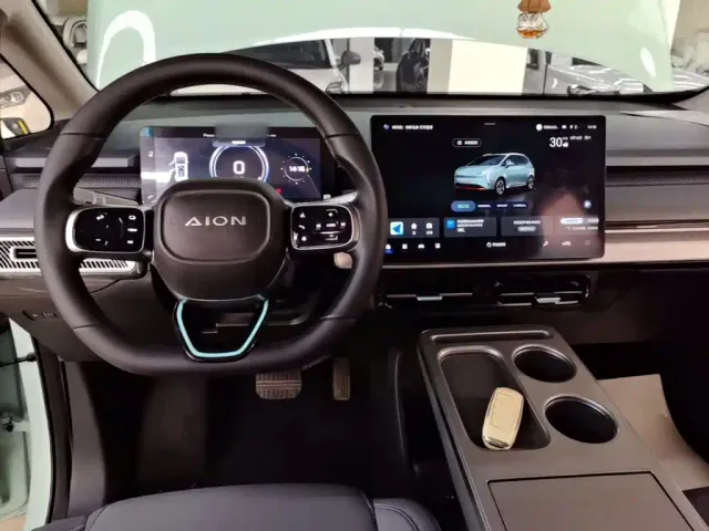 GAC Aion Y — Фото автомобиля 9