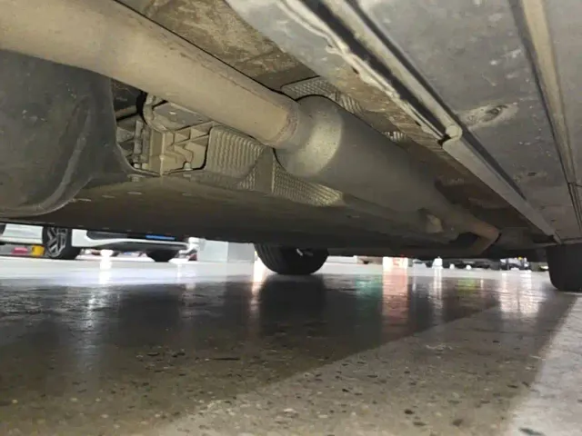 Li Auto L8 — Фото автомобиля 3