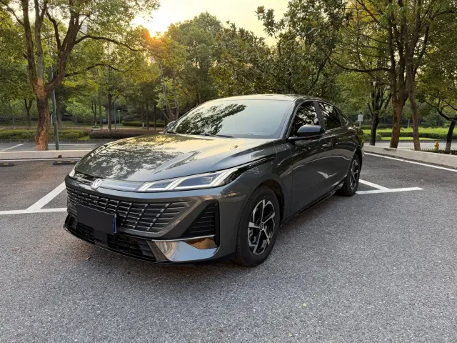 Фотография автомобиля — Changan Eado