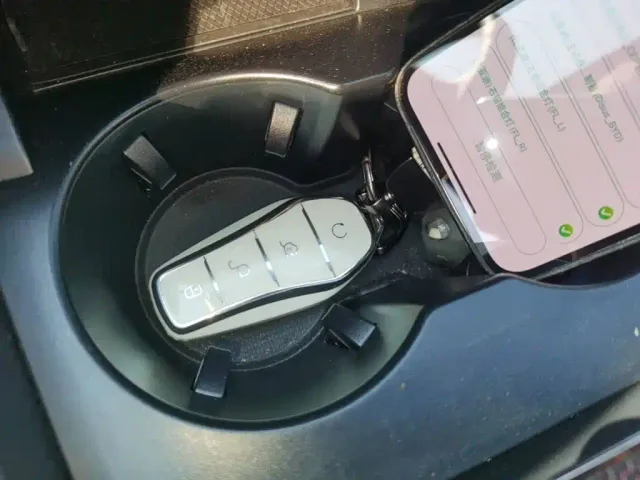BYD Han 2023 EV Champion Edition 610KM AWD Flagship — Фото автомобиля 8