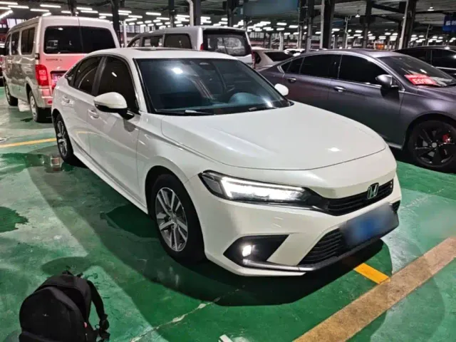 Honda Civic — Фото автомобиля 3