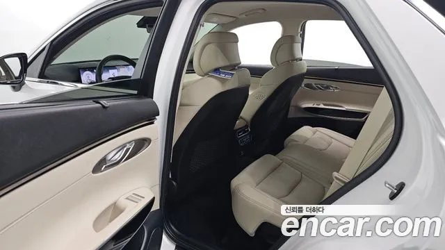 Genesis GV70 2.5T Бензин 2WD — Фото автомобиля 11