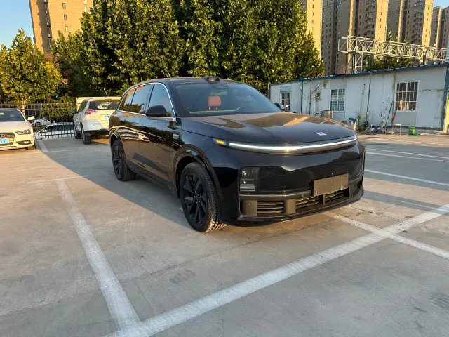 Li Auto L7 — Фото автомобиля 3