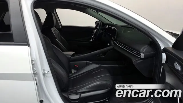 Hyundai Avante CN7 — Фото автомобиля 16