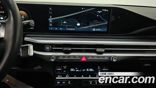 Hyundai Grandeur Grandeur (GN7) 2.5 Бензин 2WD — Фото автомобиля 15