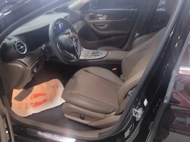 Mercedes-Benz E-Class — Фото автомобиля 9