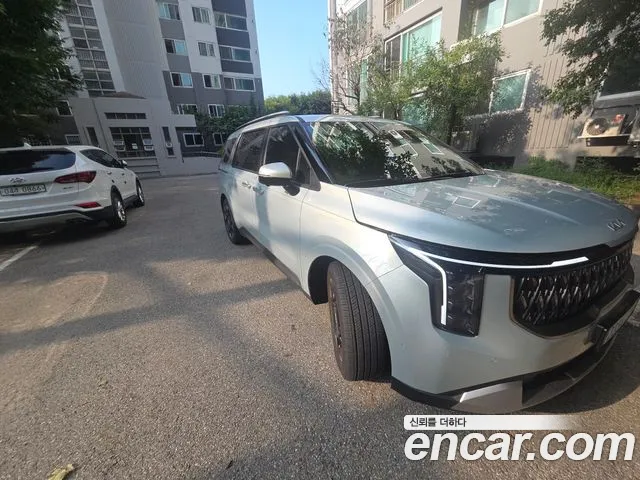 Фотография автомобиля — Kia Canival