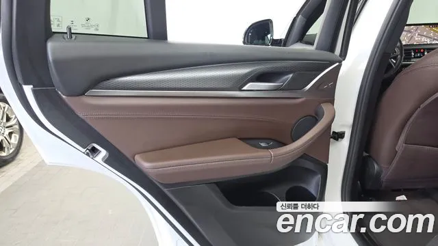 BMW X4 xDrive20i M Sport — Фото автомобиля 25