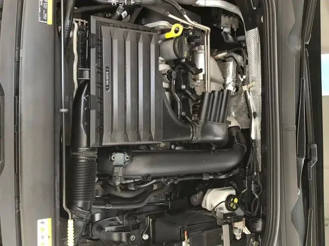 Volkswagen Golf 2023 Facelift 280TSI DSG R-Line Lite — Фото автомобиля 15