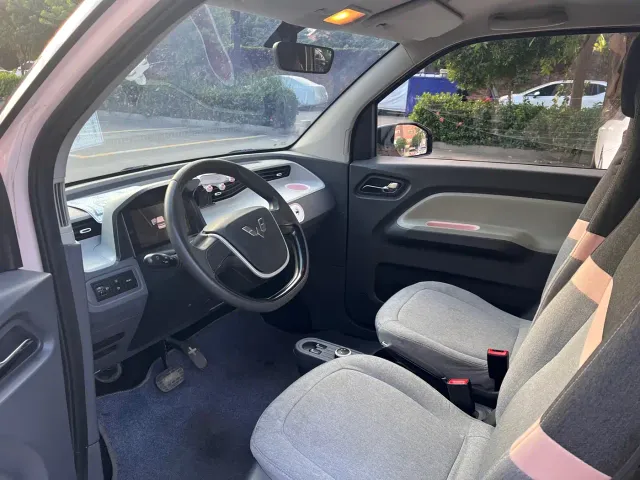 Wuling Hongguang Mini EV — Фото автомобиля 10