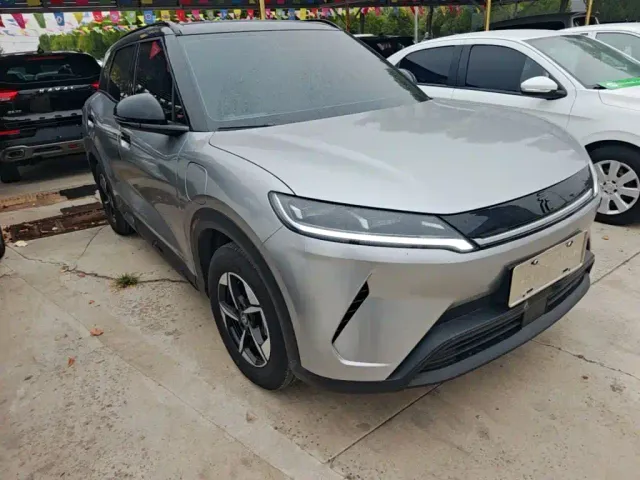BYD Yuan UP — Фото автомобиля 3