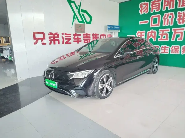 Фотография автомобиля — Mercedes-Benz EQE