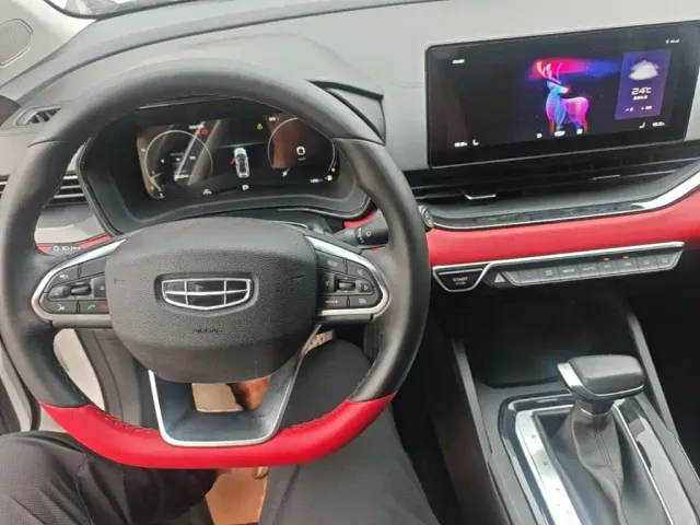 Geely Emgrand S — Фото автомобиля 9