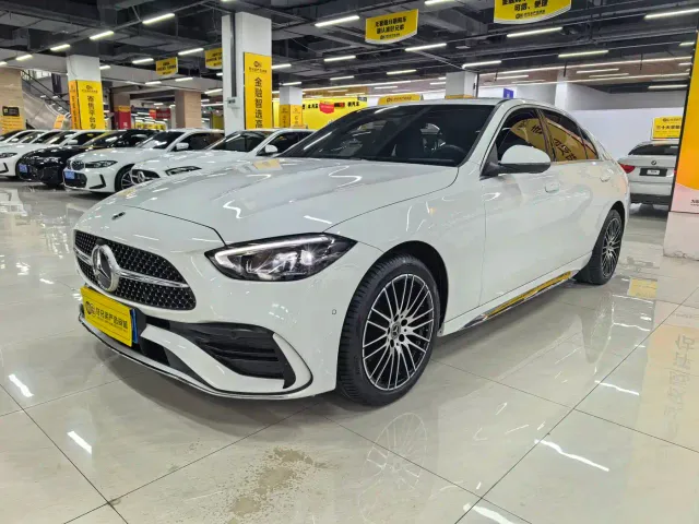Фотография автомобиля — Mercedes-Benz C-Class