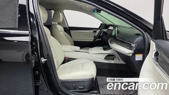 Hyundai Grandeur (New) Hybrid — Фото автомобиля 17