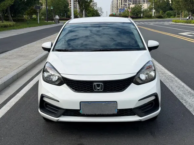 Honda Fit — Фото автомобиля 2