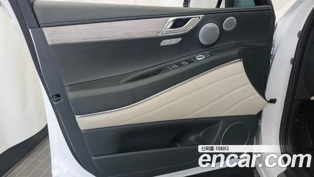 Genesis GV80 — Фото автомобиля 13