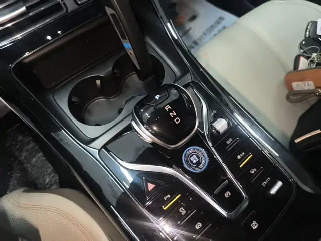 BYD Qin PLUS — Фото автомобиля 13