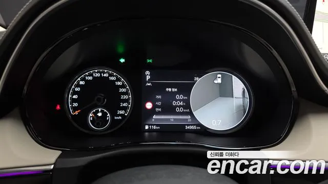 Genesis GV70 2.5T Бензин 2WD — Фото автомобиля 8