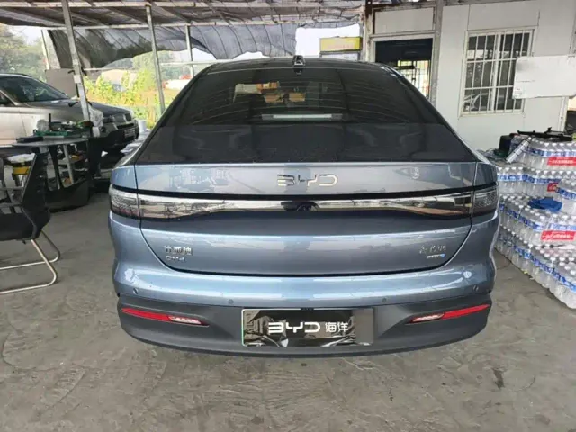 BYD Seal 05 DM-i — Фото автомобиля 5