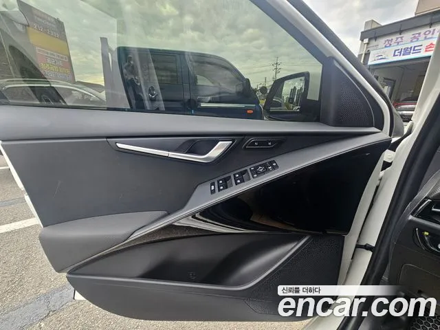 Kia Niro The All New — Фото автомобиля 10