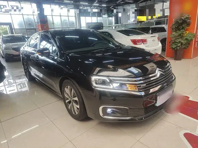 Citroen C6 — Фото автомобиля 3