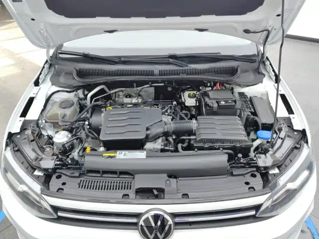 Volkswagen Polo — Фото автомобиля 10