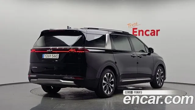 Kia Canival Carnival 4 поколение Дизель 9 мест Signature — Фото автомобиля 2