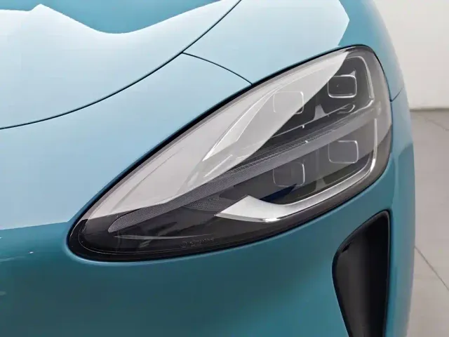 Xiaomi SU7 — Фото автомобиля 7