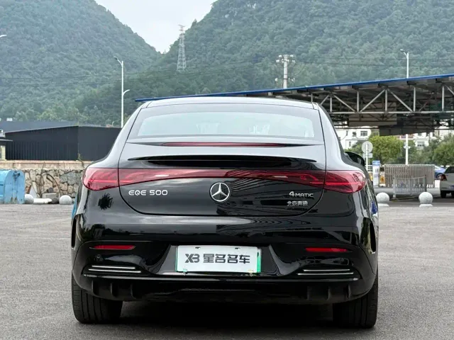 Mercedes-Benz EQE — Фото автомобиля 14