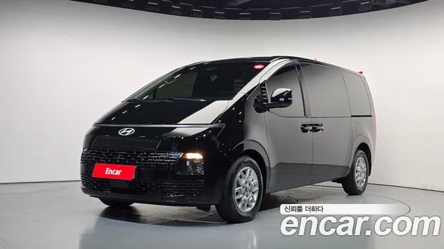 Фотография автомобиля — Hyundai Staria