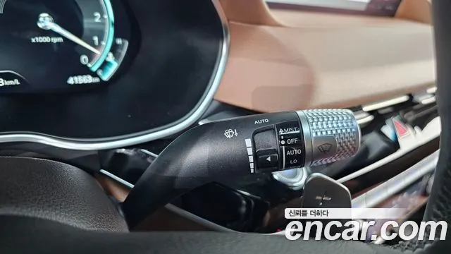 Genesis G80 Бензин 3.5 турбо AWD — Фото автомобиля 24