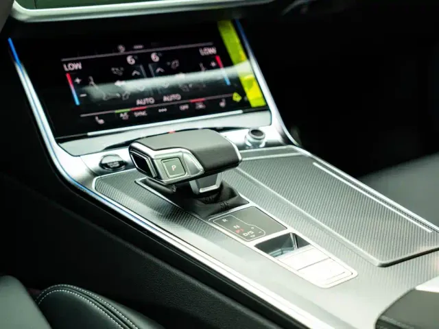 Audi A6L — Фото автомобиля 12
