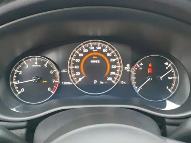 Mazda Axela — Фото автомобиля 14