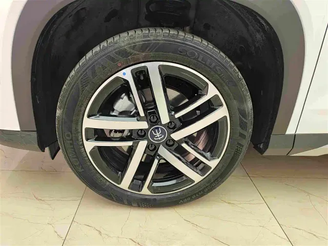 BYD Song L DM-i — Фото автомобиля 7