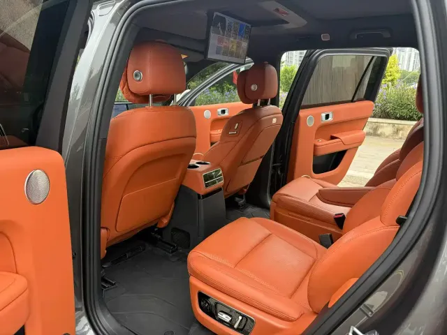 Li Auto L9 — Фото автомобиля 7