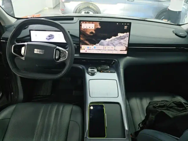 Geely Galaxy E5 — Фото автомобиля 9