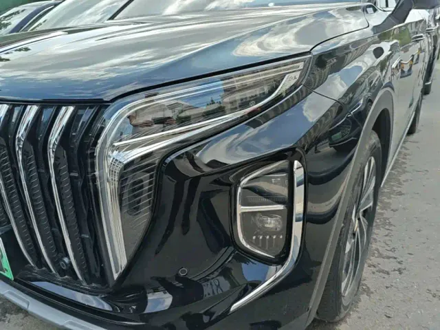 Hongqi HS7 PHEV — Фото автомобиля 23