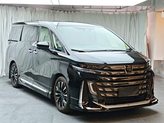 Фотография автомобиля — Toyota Vellfire