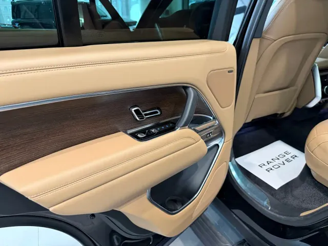 Land Rover Range Rover — Фото автомобиля 13