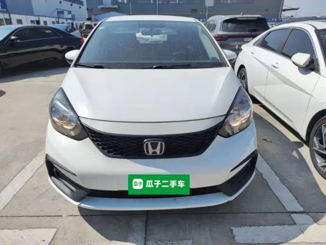 Honda Fit — Фото автомобиля 2