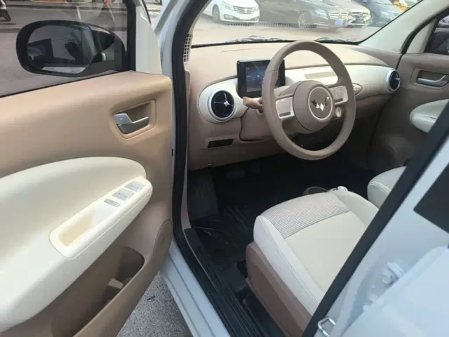 Wuling Hongguang Mini EV — Фото автомобиля 15