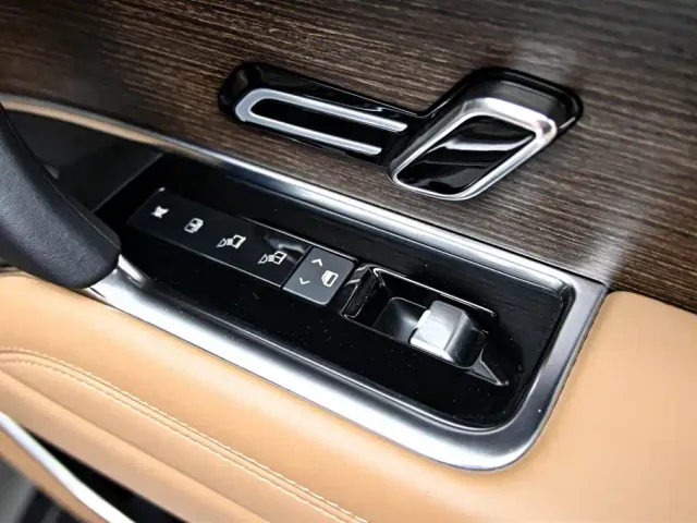 Land Rover Range Rover — Фото автомобиля 25