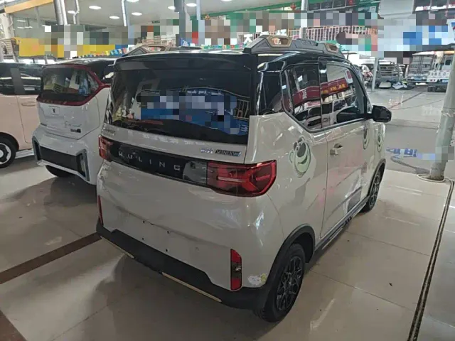 Wuling Hongguang Mini EV — Фото автомобиля 6