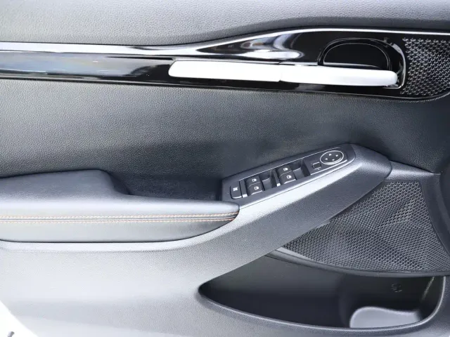 Kia Seltos — Фото автомобиля 8