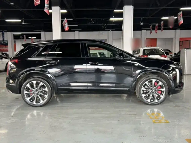 Cadillac XT5 — Фото автомобиля 18