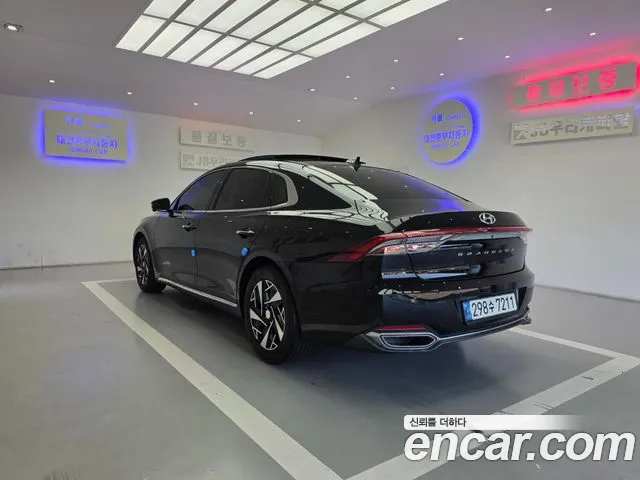 Hyundai Grandeur — Фото автомобиля 2