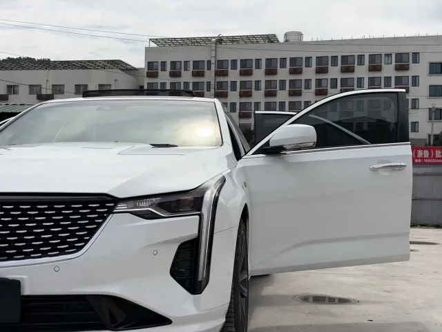 Cadillac CT4 — Фото автомобиля 18
