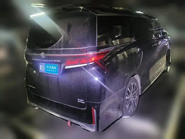 Toyota Vellfire — Фото автомобиля 2